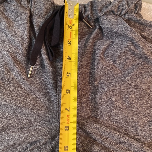 Scorpio Sol - women’s cropped sweatpants. Size XS - Picture 9 of 9